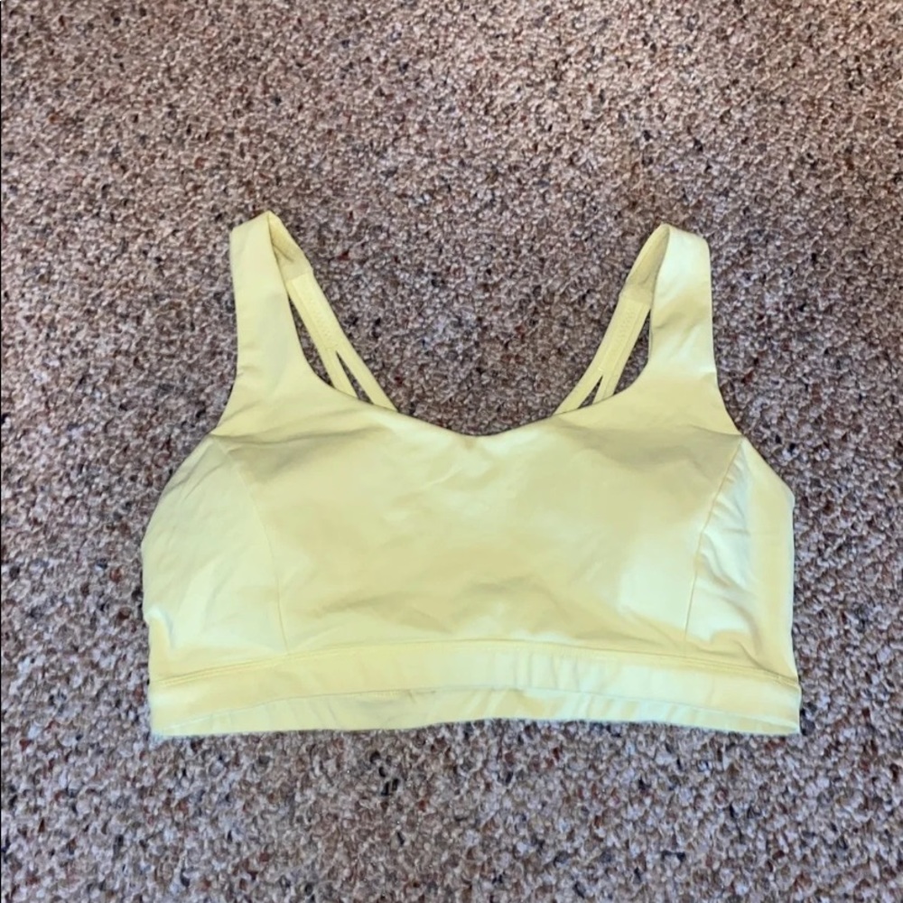 Lululemon sports bra